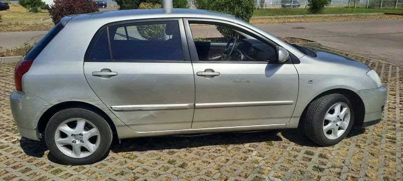 Toyota Corolla, снимка 4 - Автомобили и джипове - 46739073