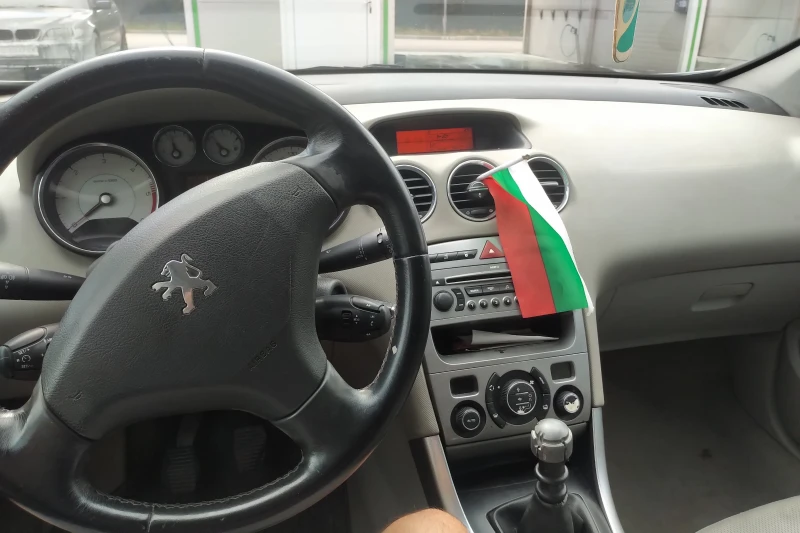 Peugeot 308 HDI, снимка 10 - Автомобили и джипове - 47229279