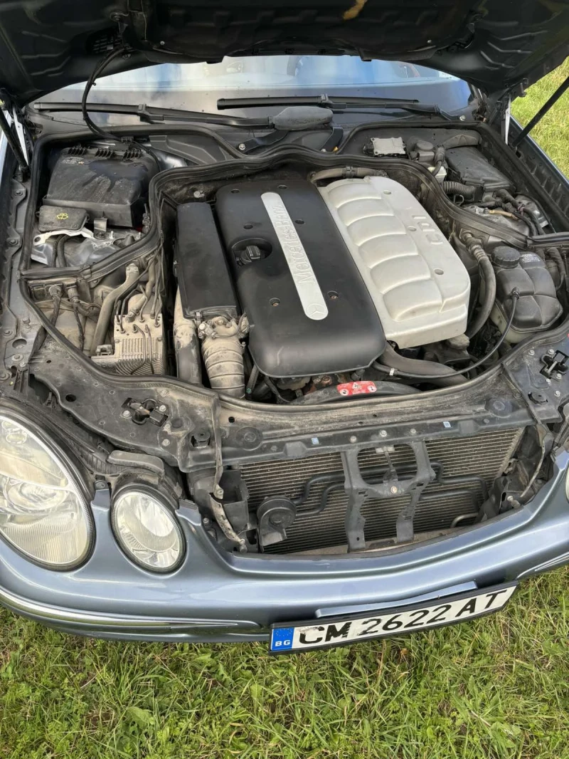 Mercedes-Benz E 320, снимка 5 - Автомобили и джипове - 47238529