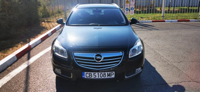 Opel Insignia V6 TURBO 260k.c. 4x4 , снимка 3 - Автомобили и джипове - 47595052