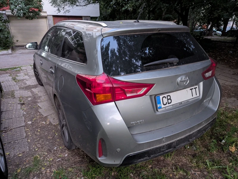 Toyota Auris 1.6i/132kc, автоматик, навигация, камера, снимка 2 - Автомобили и джипове - 51734025