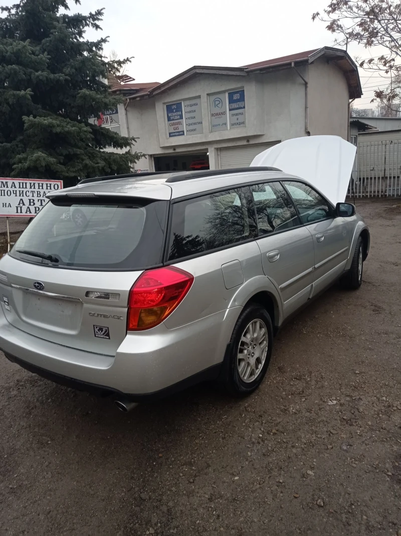 Subaru Outback 4x4, снимка 4 - Автомобили и джипове - 48892541