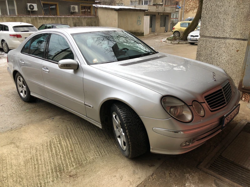 Mercedes-Benz E 270, снимка 1 - Автомобили и джипове - 49011113