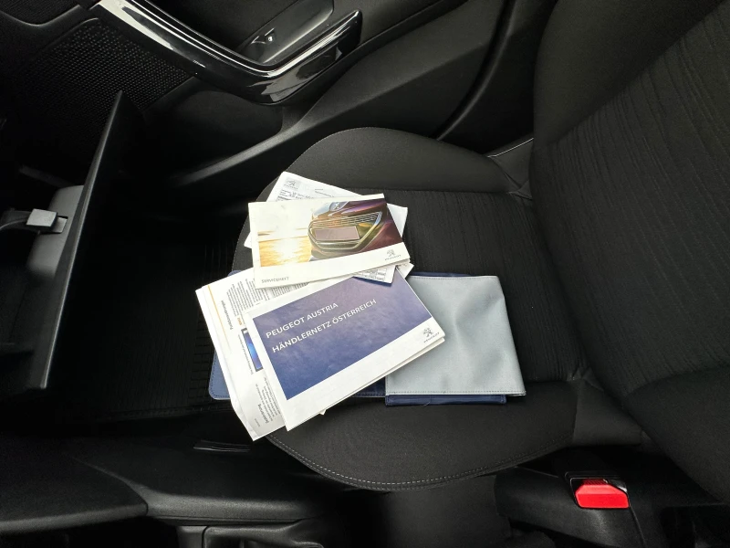 Peugeot 208 BENZIN* TOP* 71000KM* EVRO5, снимка 14 - Автомобили и джипове - 51174979