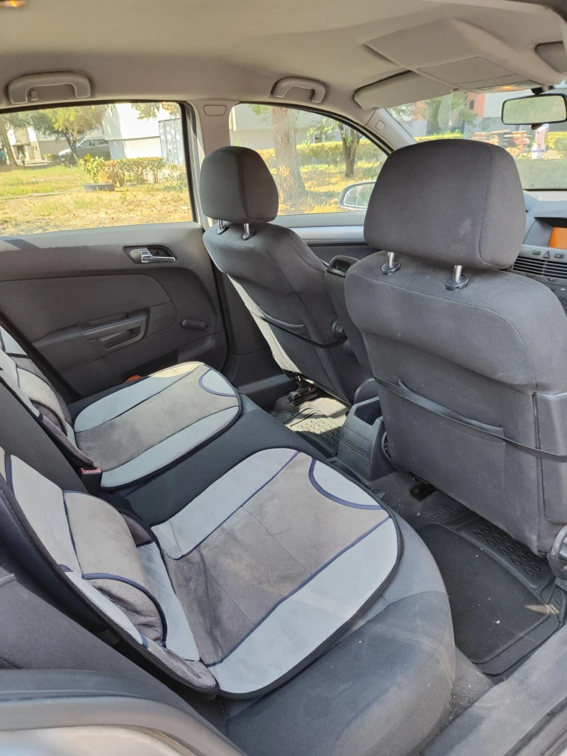 Opel Astra Н, снимка 9 - Автомобили и джипове - 51710707