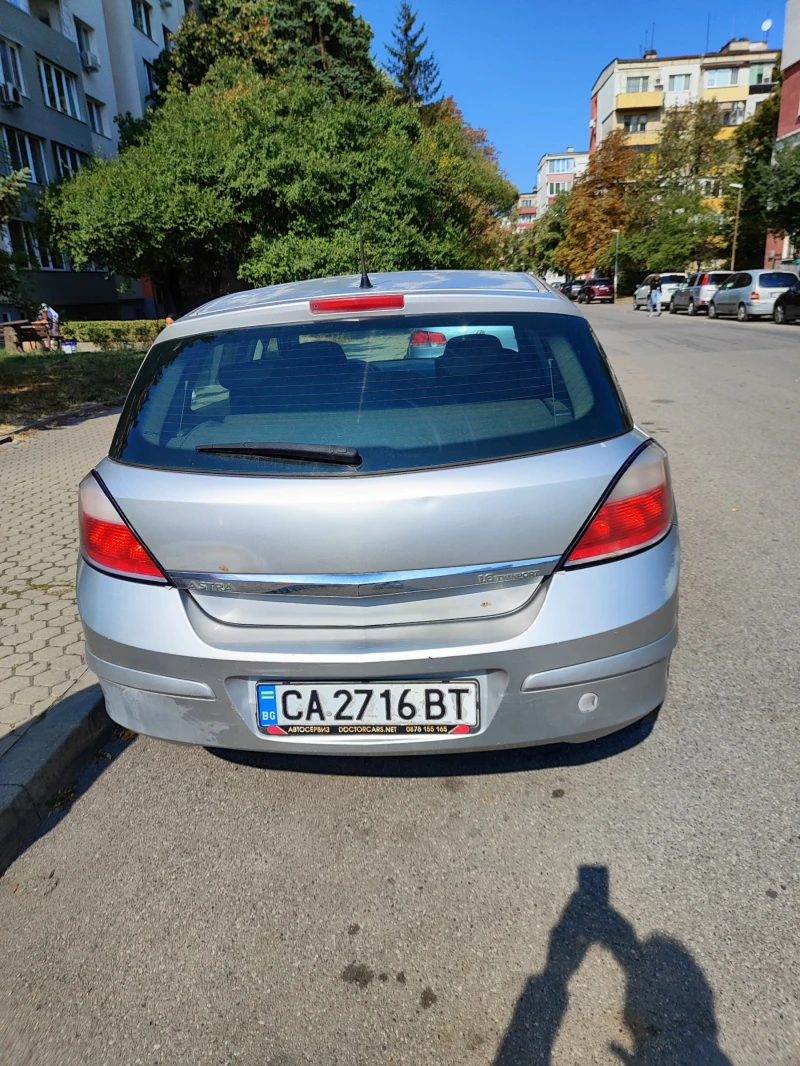 Opel Astra Н, снимка 3 - Автомобили и джипове - 51710707