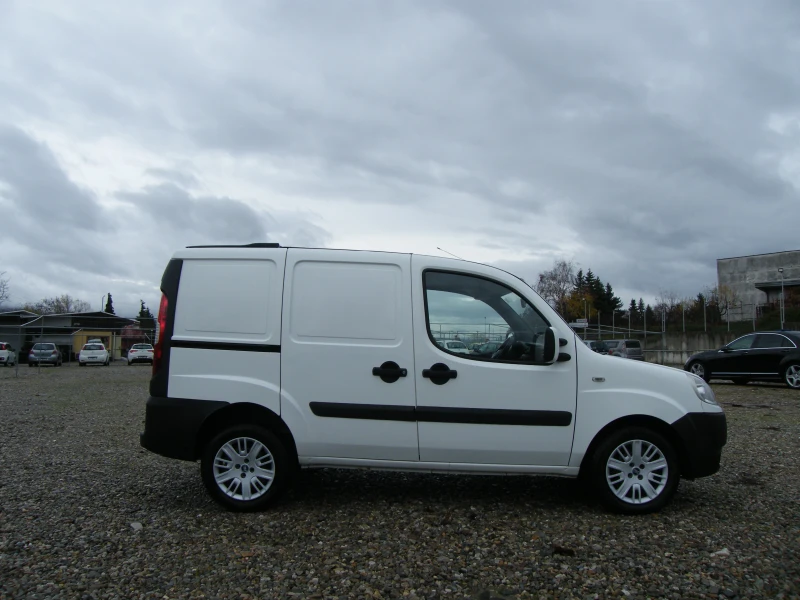 Fiat Doblo 1.9 JTD, снимка 3 - Автомобили и джипове - 52574840