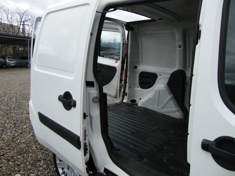 Fiat Doblo 1.9 JTD, снимка 12 - Автомобили и джипове - 52574840