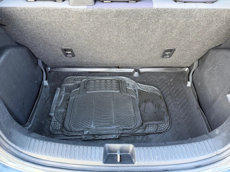 Mazda 2 1.3i* ВЕРИГА* КЛИМАТИК* ЗИМНИ ГУМИ, снимка 14 - Автомобили и джипове - 52774908