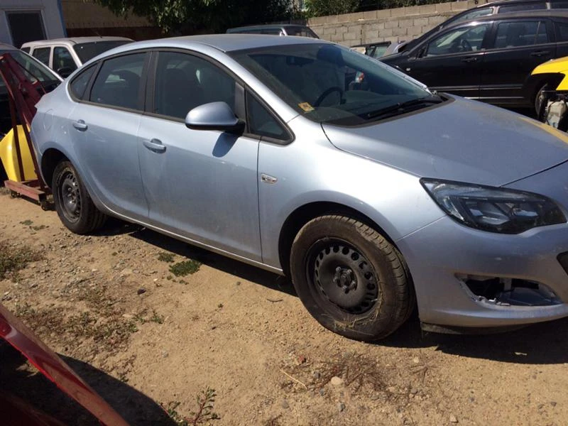 Opel Astra 1.6 - изображение 2