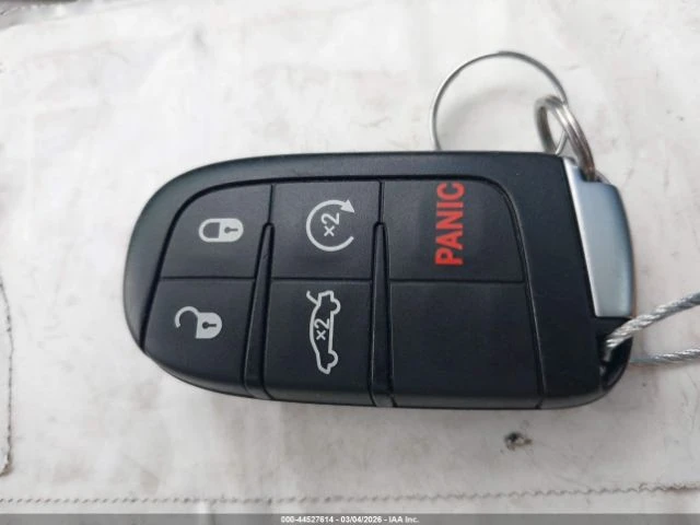 Dodge Challenger R/T SCAT PACK, снимка 11 - Автомобили и джипове - 54127742