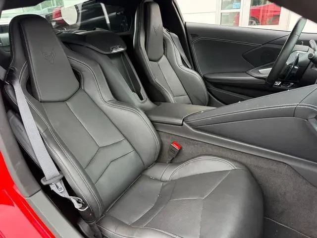 Chevrolet Corvette STINGRAY 1LT, снимка 16 - Автомобили и джипове - 56393991