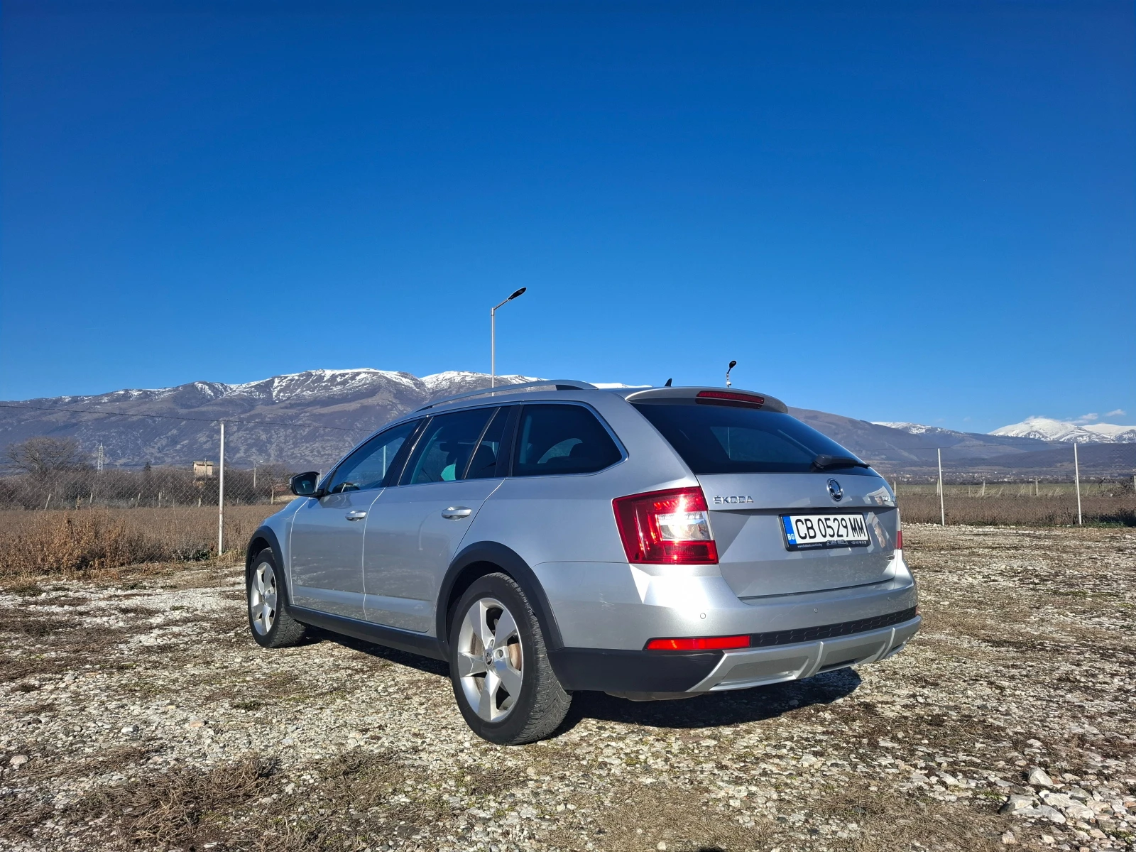 Skoda Octavia SCOUT 4X4 DSG  - изображение 7