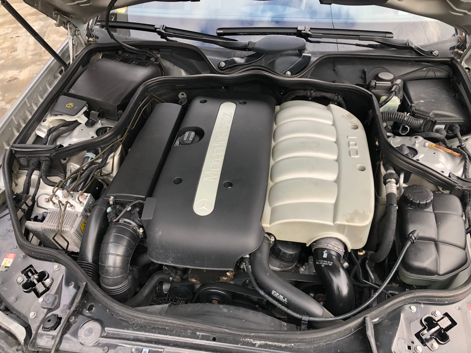Mercedes-Benz E 270  - изображение 9