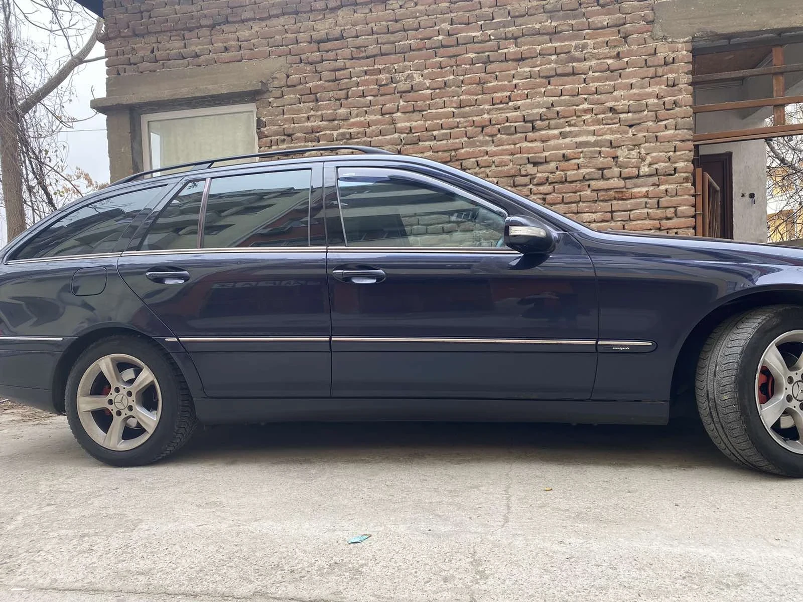Mercedes-Benz C 200  - изображение 2