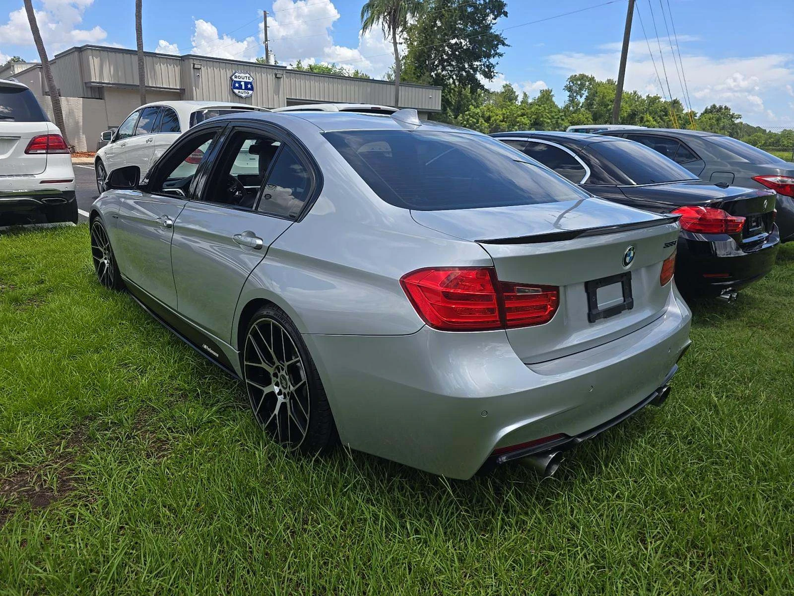 BMW 335 M-PACK* HEADUP* M-BKRAKES* HARMAN* 360* M-ОКАЧВАНЕ - изображение 4