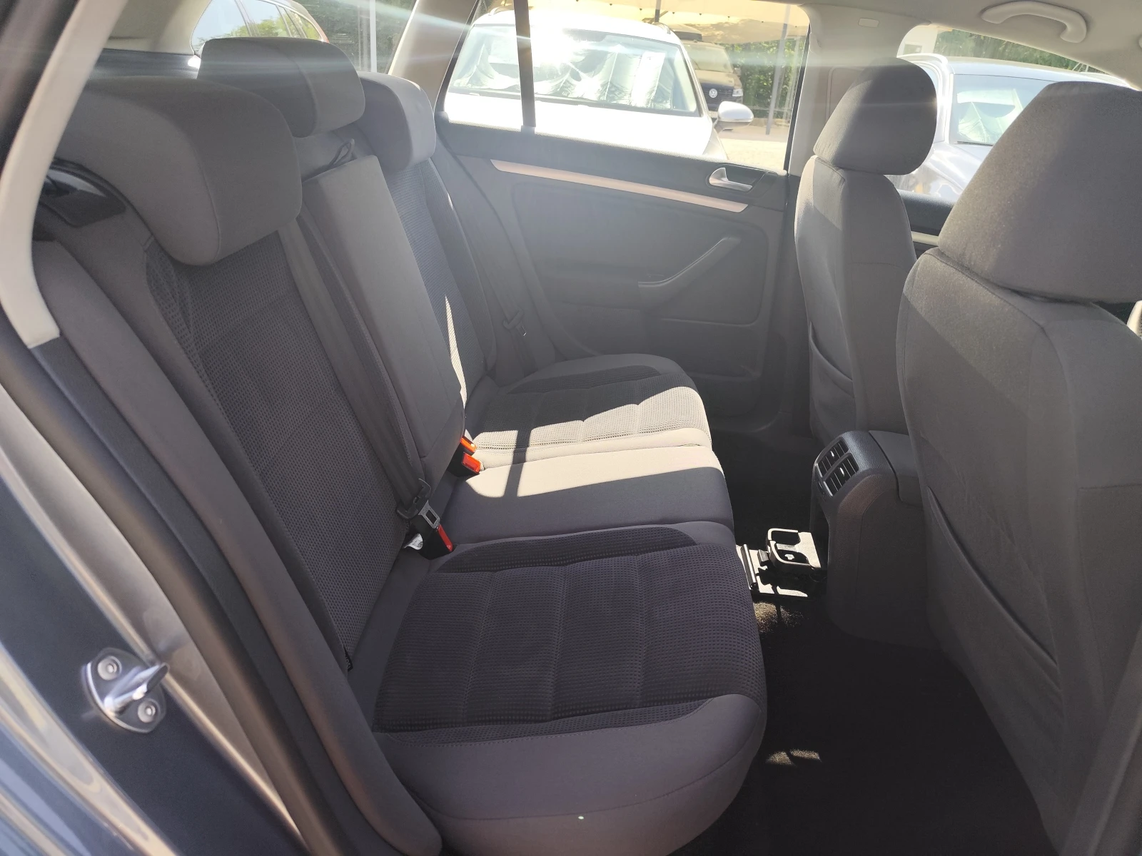 VW Golf Variant 1.9TDI* TRENDLINE* КЛИМАТРОНИК*  - изображение 10