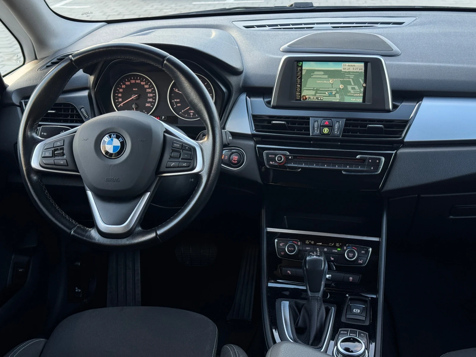 BMW 2 Active Tourer 216d Active Tourer, снимка 8 - Автомобили и джипове - 52143743