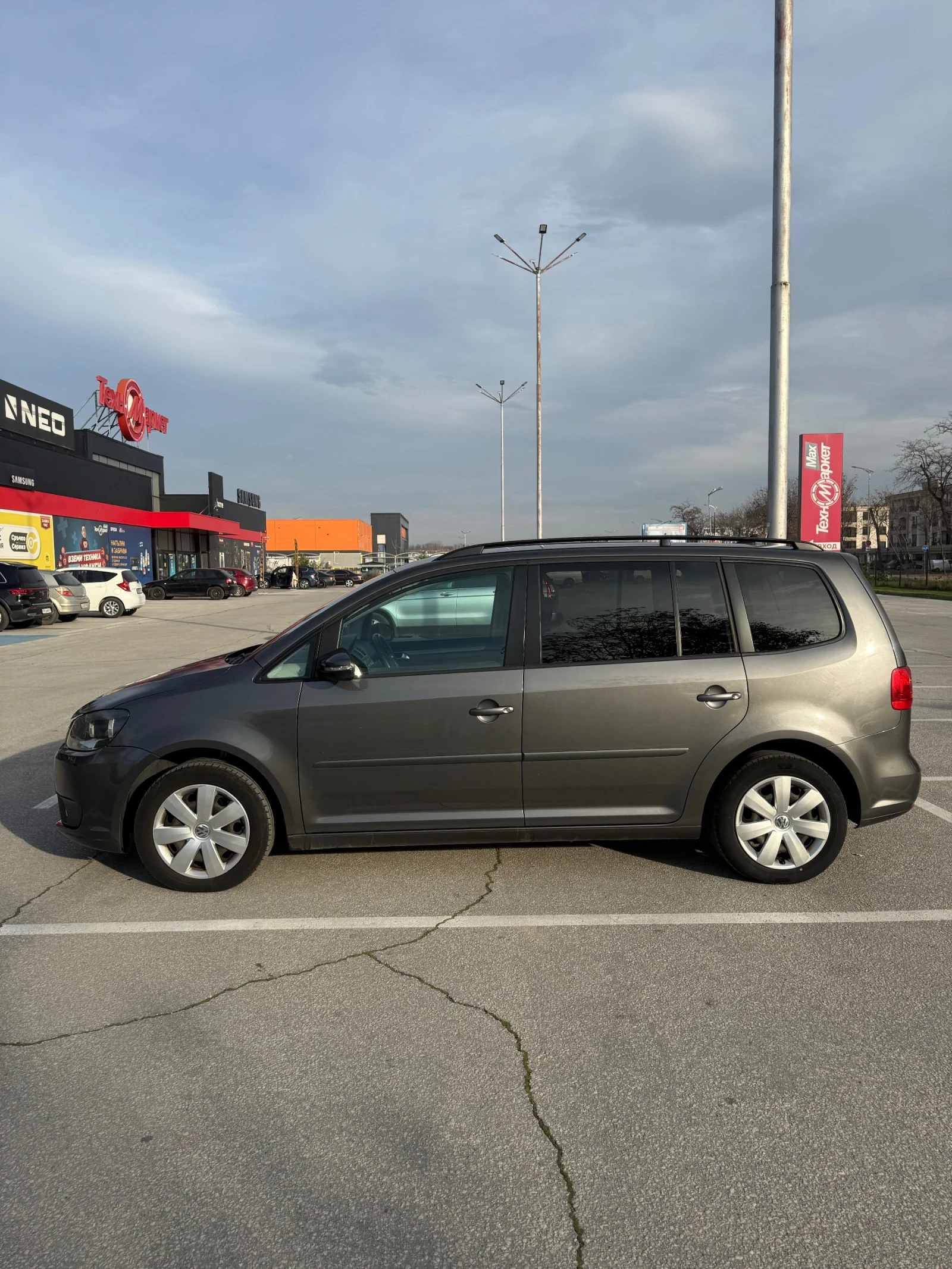 VW Touran 1.6 | Mobile.bg   4