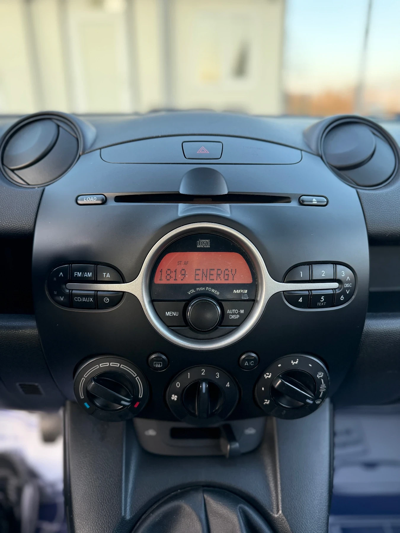 Mazda 2 1.3i* ������* ��������* ����� ���� | Mobile.bg � ����������� 11