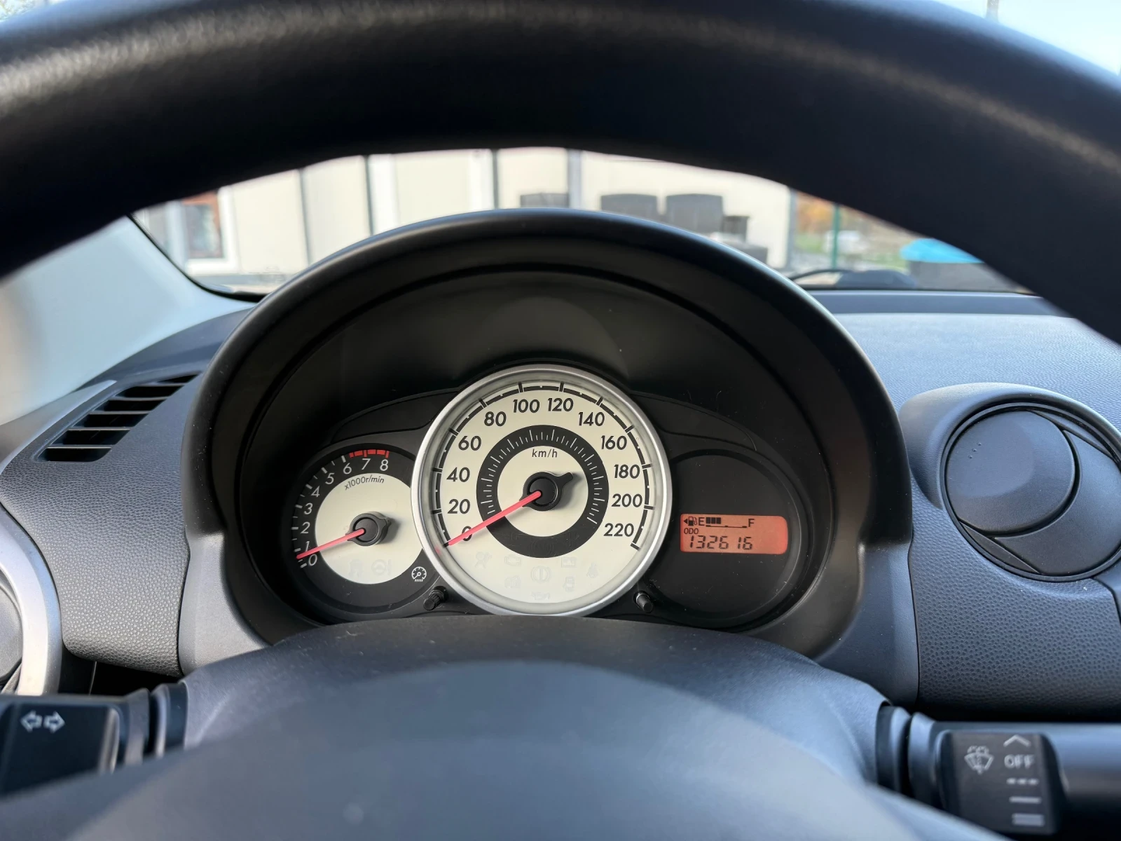 Mazda 2 1.3i* ������* ��������* ����� ���� | Mobile.bg � ����������� 12