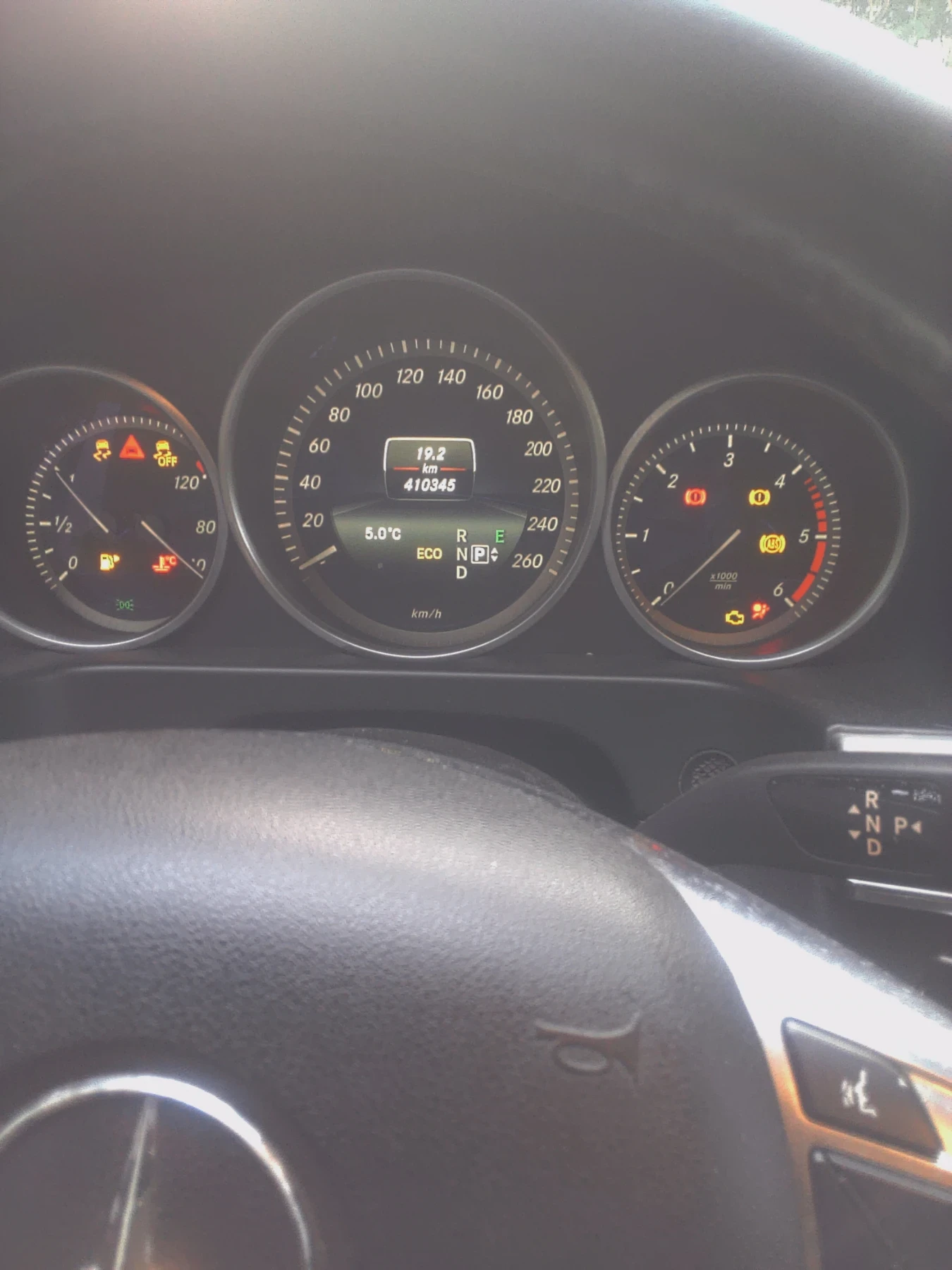 Mercedes-Benz E 200 2.2CDI, снимка 12 - Автомобили и джипове - 53965308