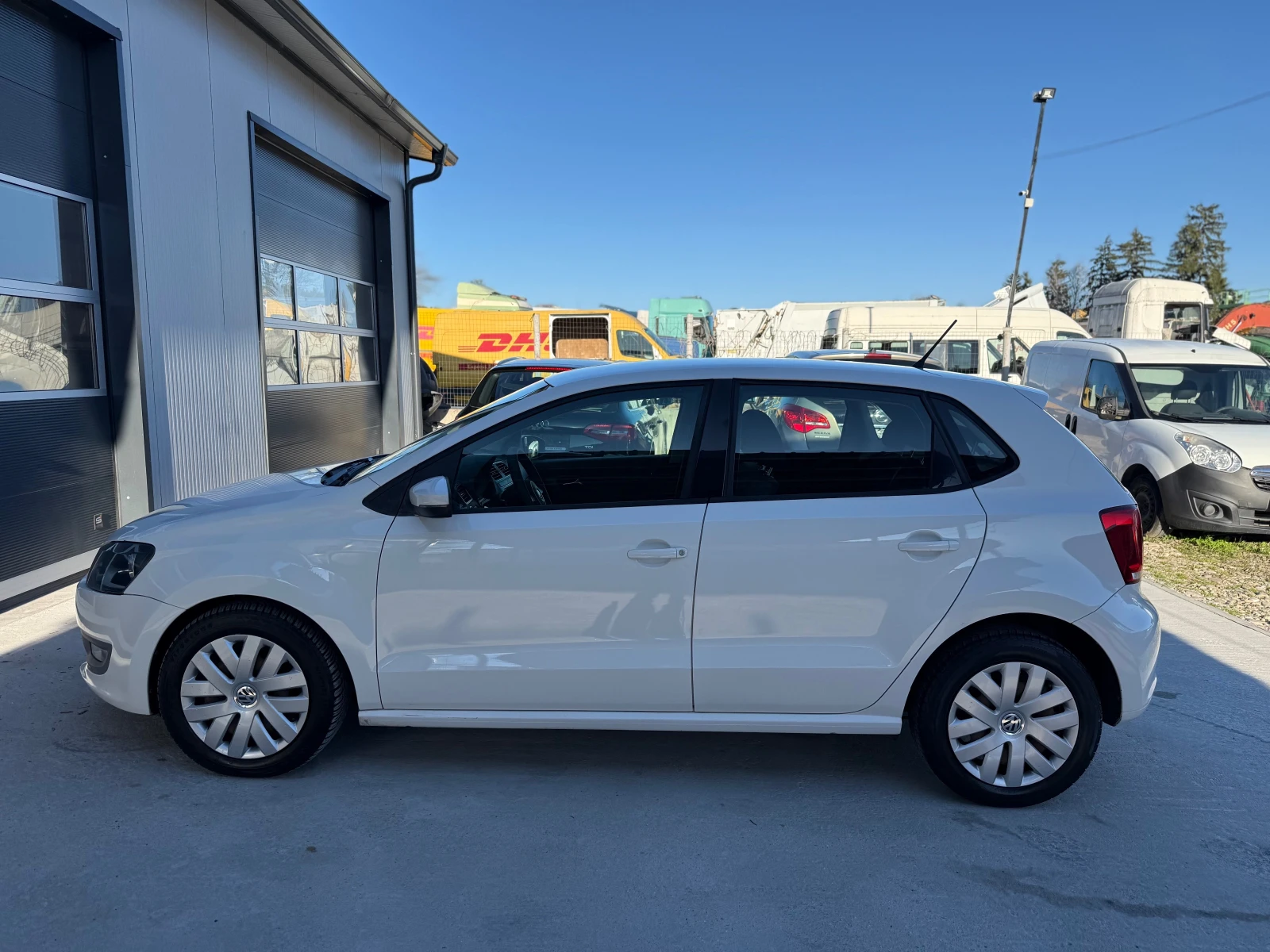 VW Polo 1.6 TDI EU5, снимка 8 - Автомобили и джипове - 54140948