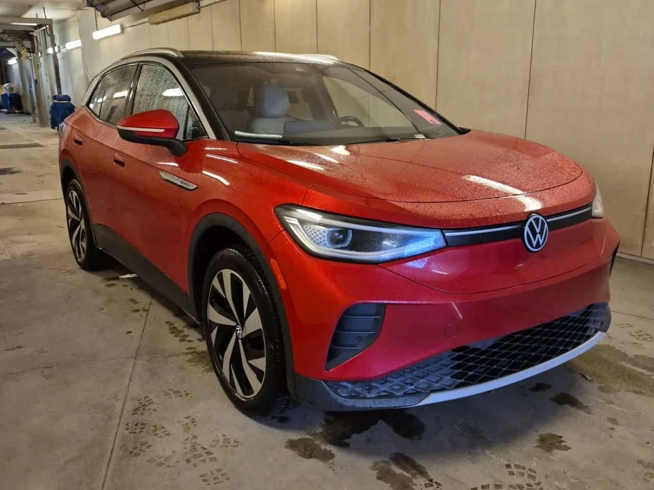 VW ID.4 PRO/CARFAX/ПАНОРАМА/2 КЛЮЧА/ПОДГРЕВ/4х4, снимка 2 - Автомобили и джипове - 54155888