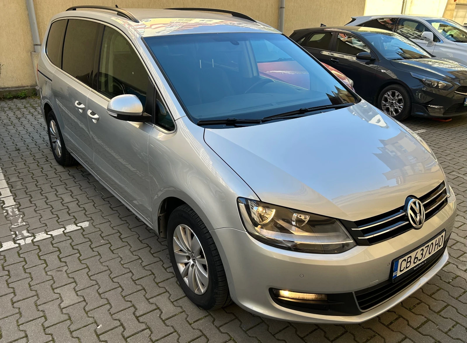 VW Sharan TDI DSG 7 местен, снимка 2 - Автомобили и джипове - 54317916