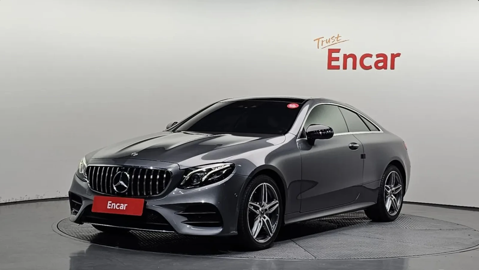 Mercedes-Benz E 220 d / AMG ПАКЕТ / BURMESTER / DIGITAL/ ШИБИДАХ/ HUD 