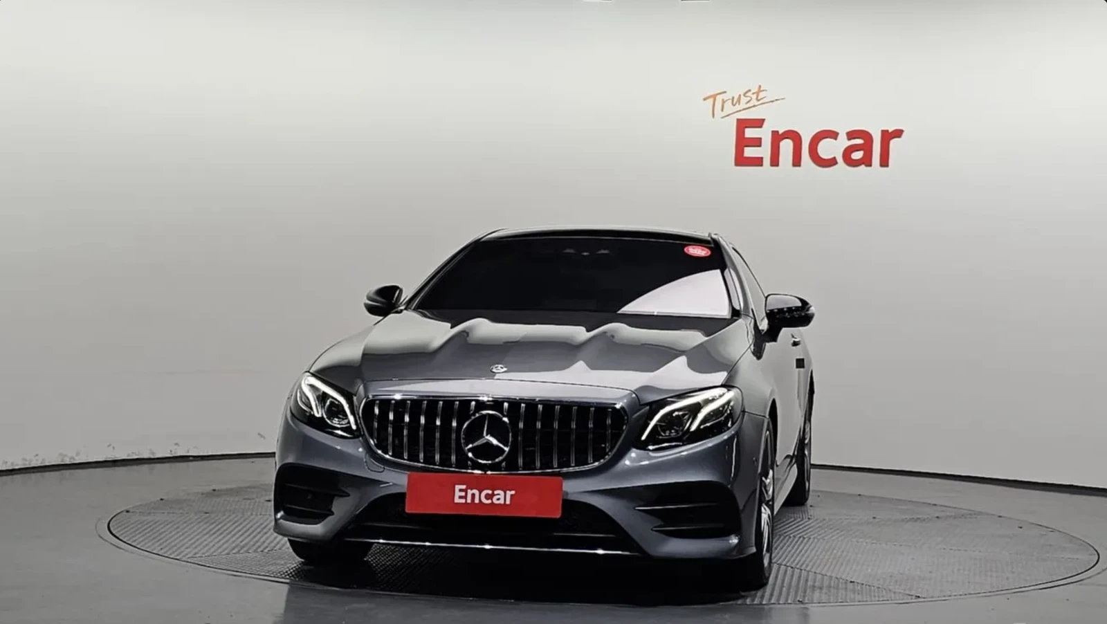 Mercedes-Benz E 220 d / AMG ПАКЕТ / BURMESTER / DIGITAL/ ШИБИДАХ/ HUD , снимка 3 - Автомобили и джипове - 54868524