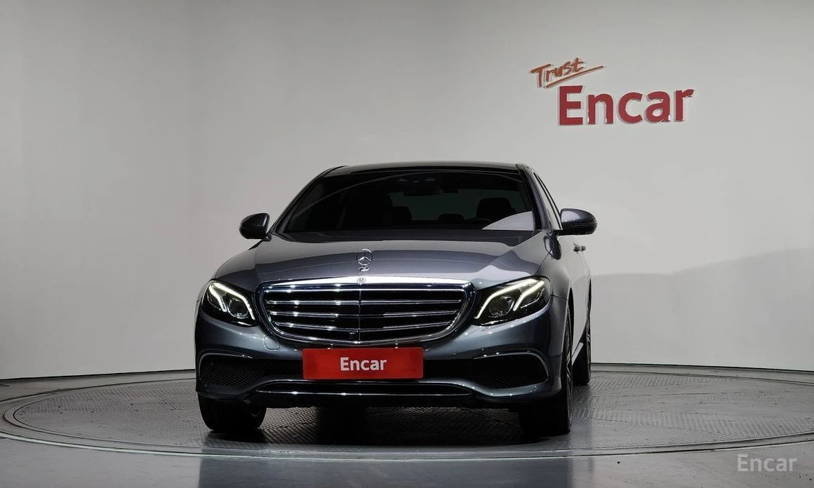 Mercedes-Benz E 400, снимка 3 - Автомобили и джипове - 54971182