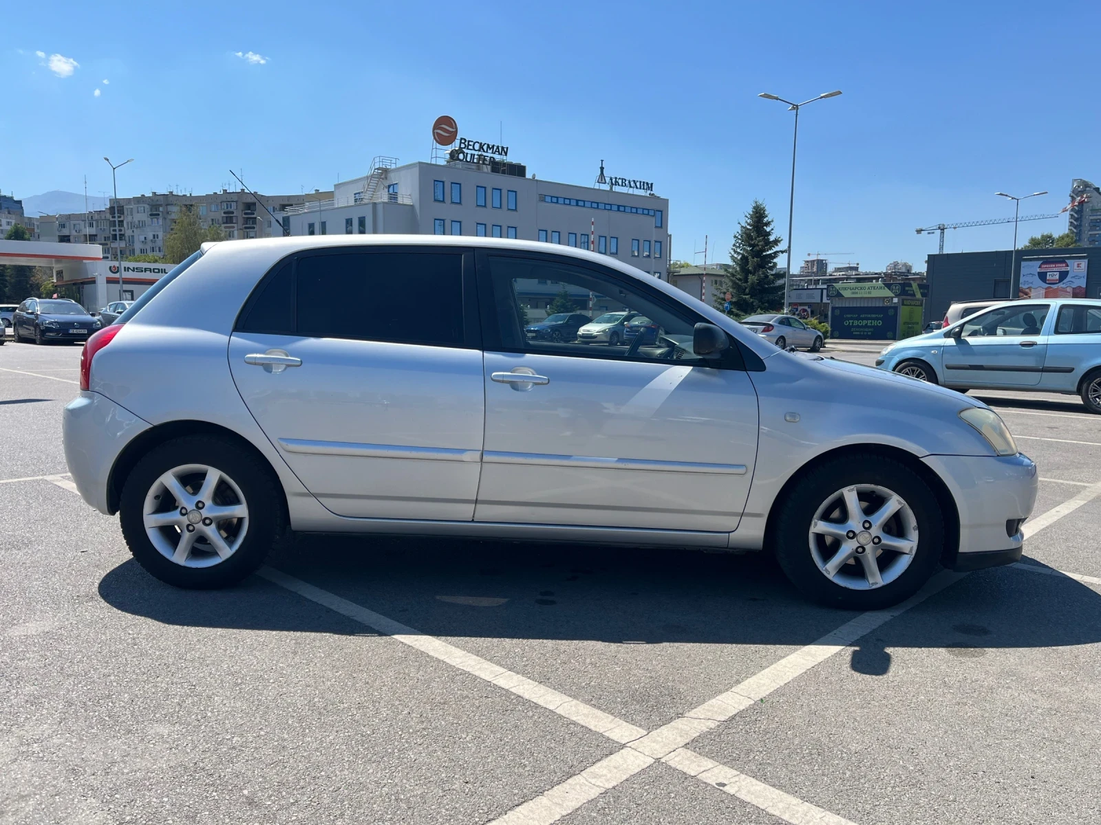 Toyota Corolla 1.4 VVTI, снимка 2 - Автомобили и джипове - 55422887