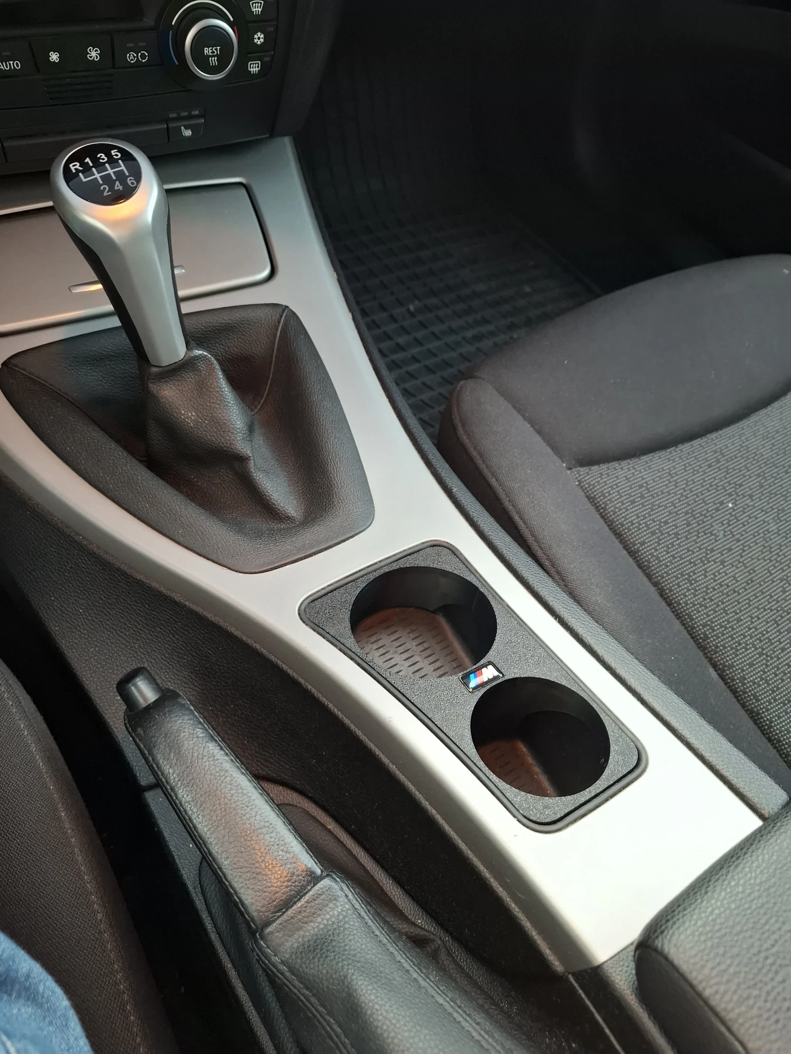 BMW 318, снимка 7 - Автомобили и джипове - 55578445