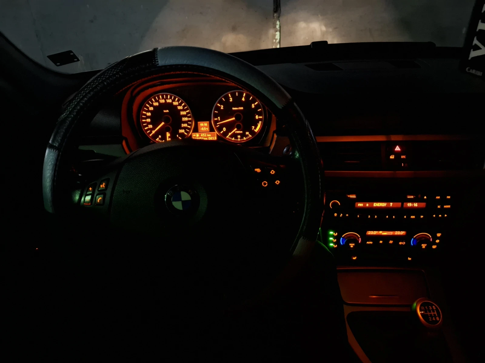 BMW 318, снимка 5 - Автомобили и джипове - 55578445
