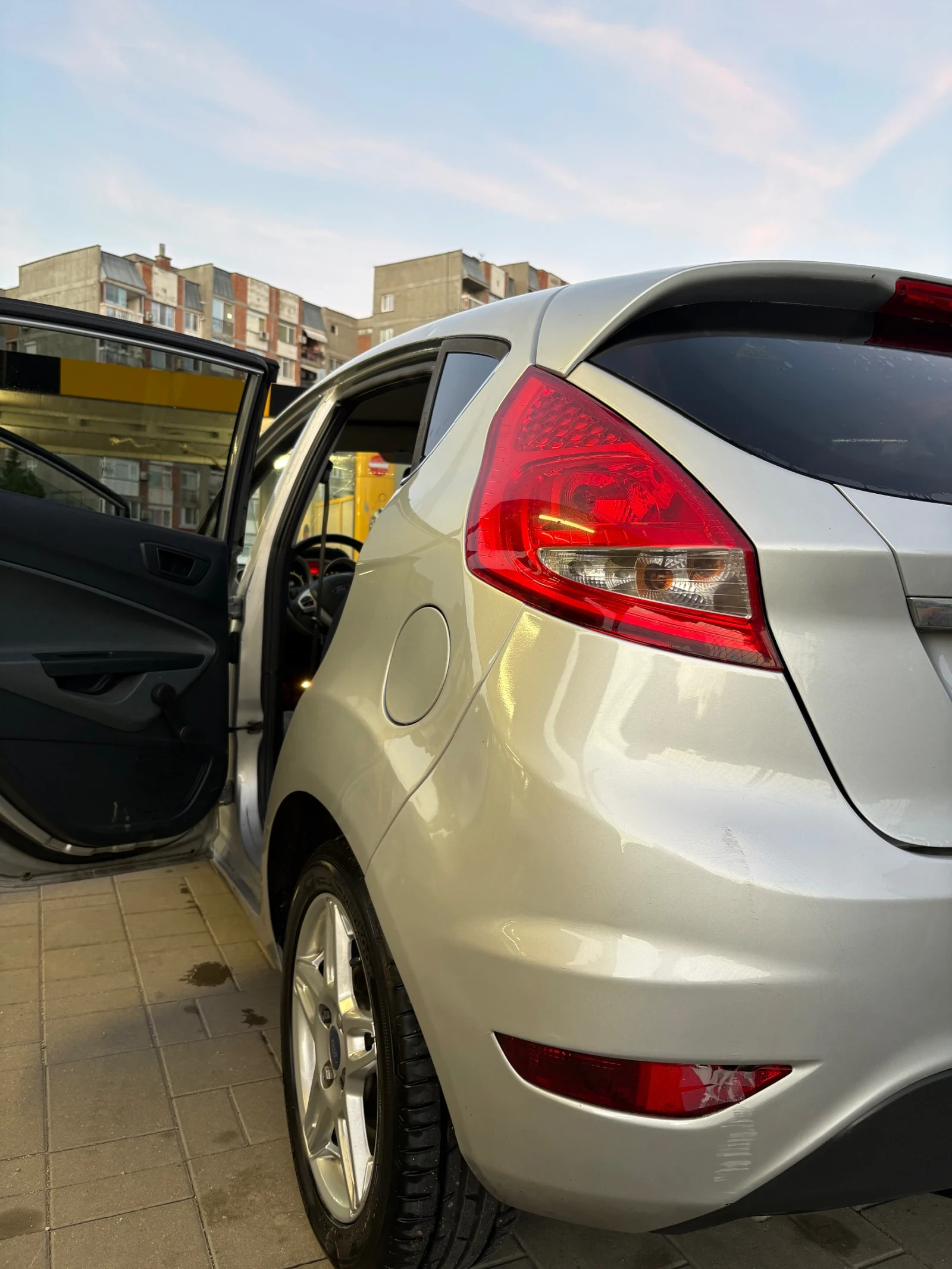 Ford Fiesta, снимка 15 - Автомобили и джипове - 55878735