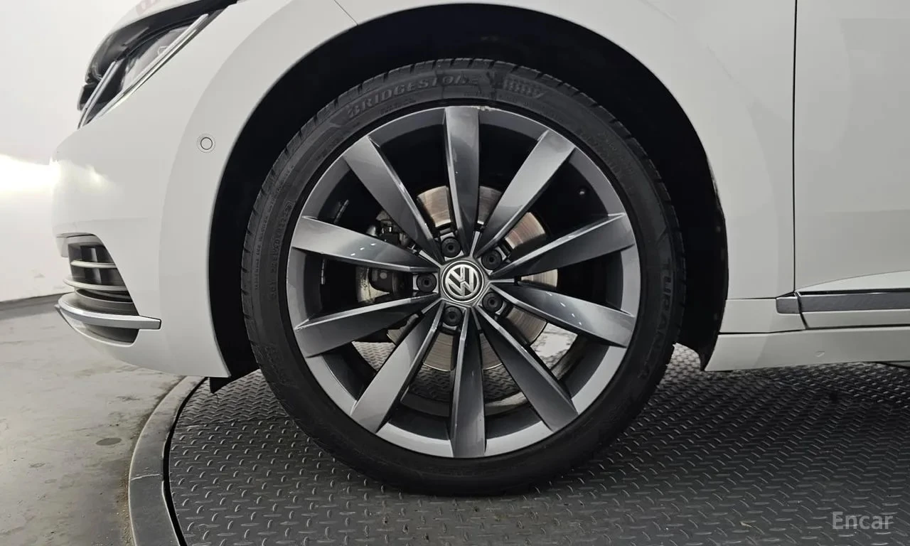 VW Arteon  R LIINE 4Motion / СЕРТИФИКАТ ЗА ОТЛИЧНО КАЧЕСТВО , снимка 5 - Автомобили и джипове - 55924767
