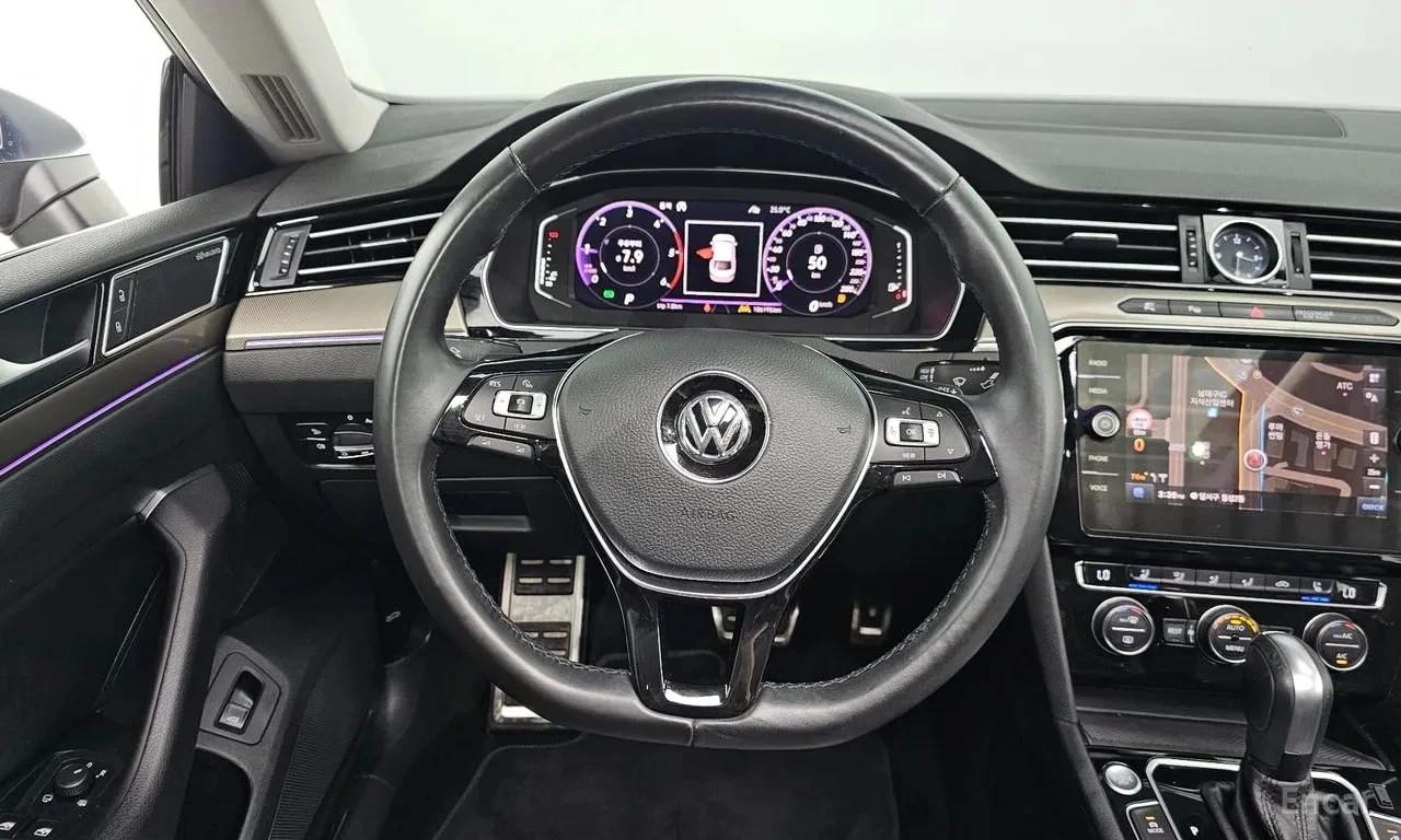VW Arteon  R LIINE 4Motion / СЕРТИФИКАТ ЗА ОТЛИЧНО КАЧЕСТВО , снимка 13 - Автомобили и джипове - 55924767