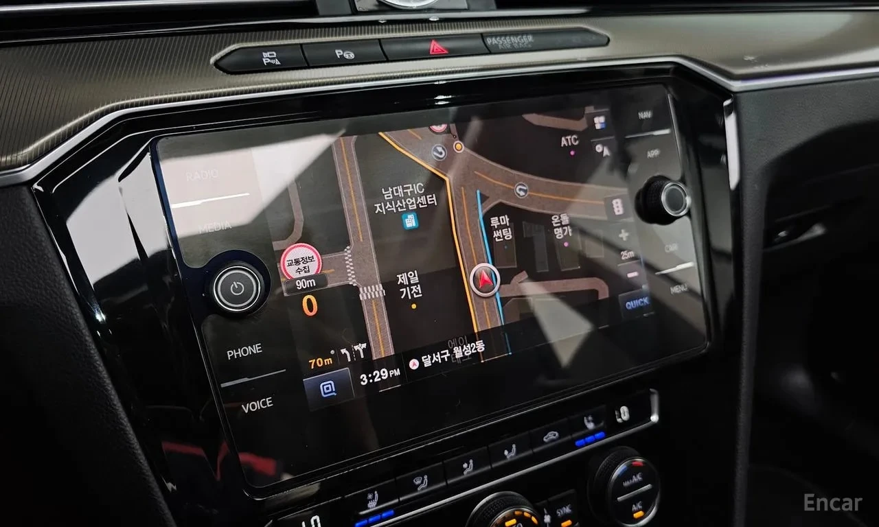 VW Arteon  R LIINE 4Motion / СЕРТИФИКАТ ЗА ОТЛИЧНО КАЧЕСТВО , снимка 14 - Автомобили и джипове - 55924767