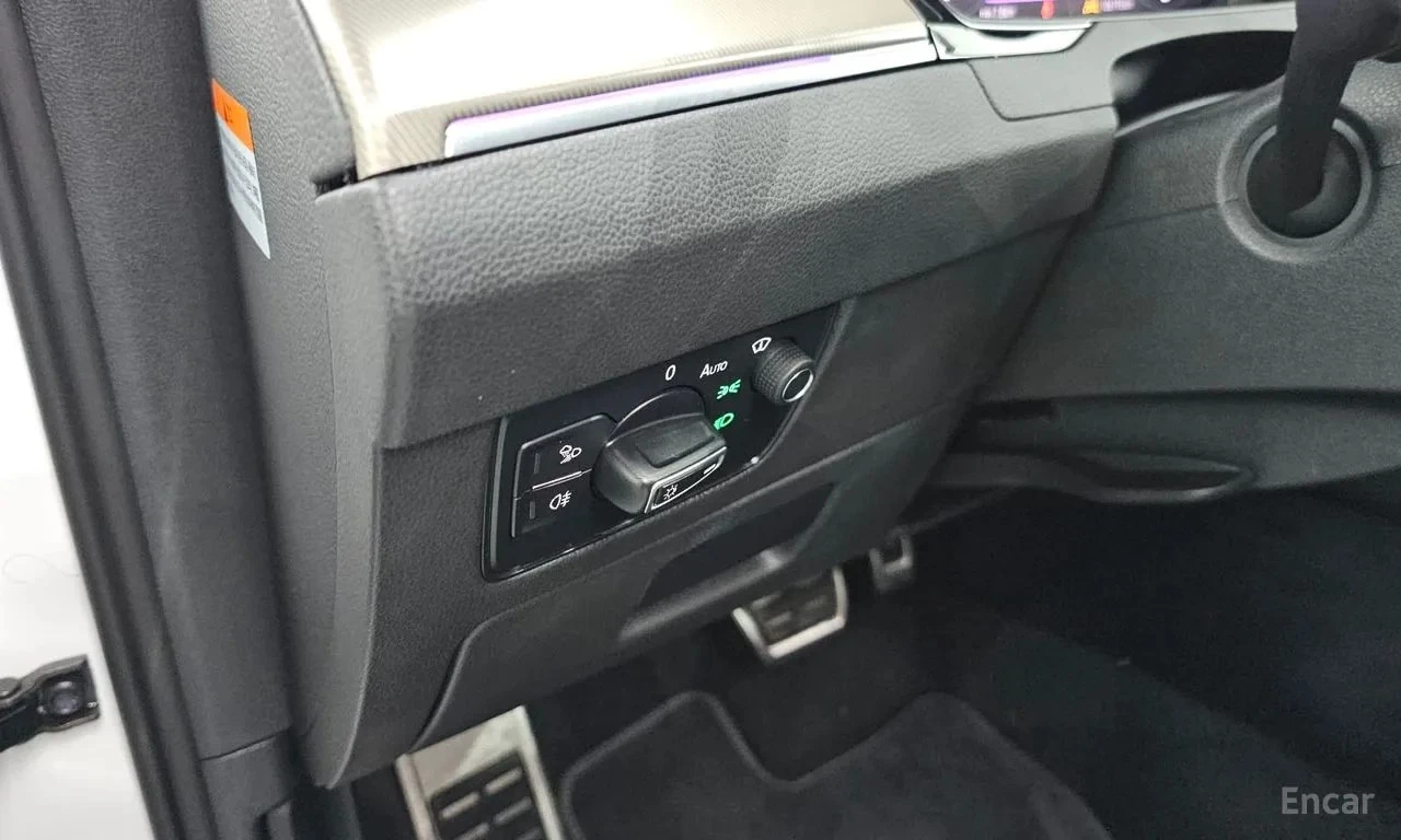VW Arteon  R LIINE 4Motion / СЕРТИФИКАТ ЗА ОТЛИЧНО КАЧЕСТВО , снимка 16 - Автомобили и джипове - 55924767