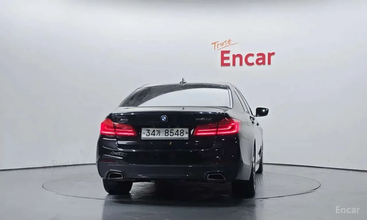 BMW 520 d * xDrive * M Sport Package Plus * Обдухване * , снимка 4 - Автомобили и джипове - 56185317