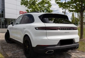Обява за продажба на Porsche Cayenne E-HYBRID/ FACELIFT/ LIFT/ PANO/ BOSE/ MATRIX/ 360/ ~ 235 176 лв. - изображение 3
