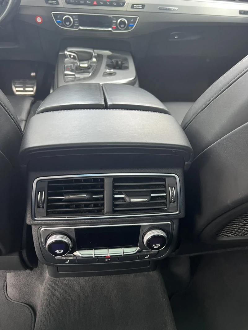 Audi SQ7, снимка 11 - Автомобили и джипове - 47468430