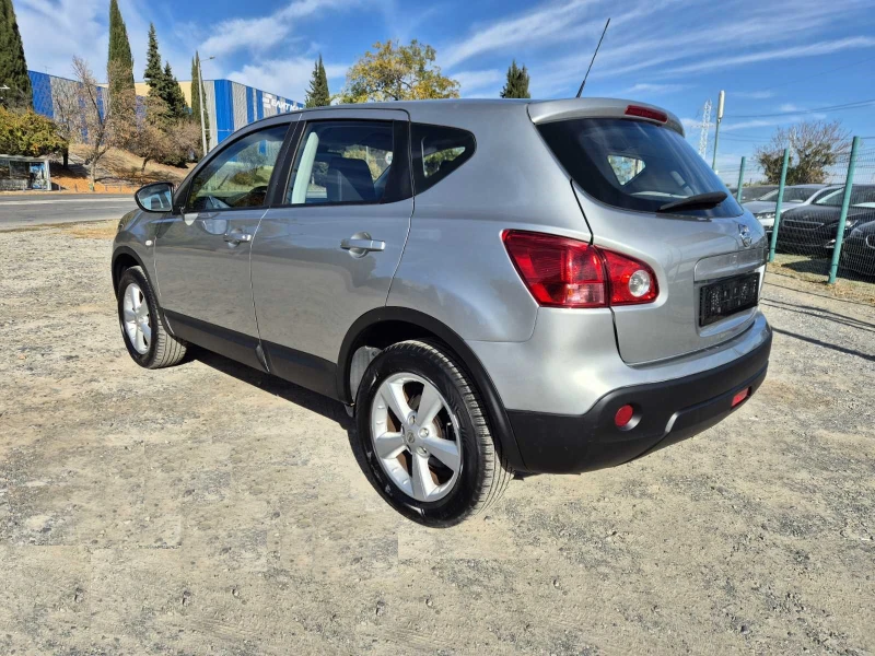 Nissan Qashqai 1.6i Газ.Инжек., снимка 3 - Автомобили и джипове - 47836546