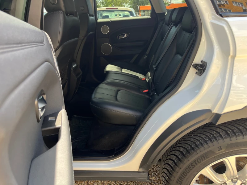 Land Rover Range Rover Evoque 2.0 D КАТО НОВ-ТОП, снимка 14 - Автомобили и джипове - 51498906