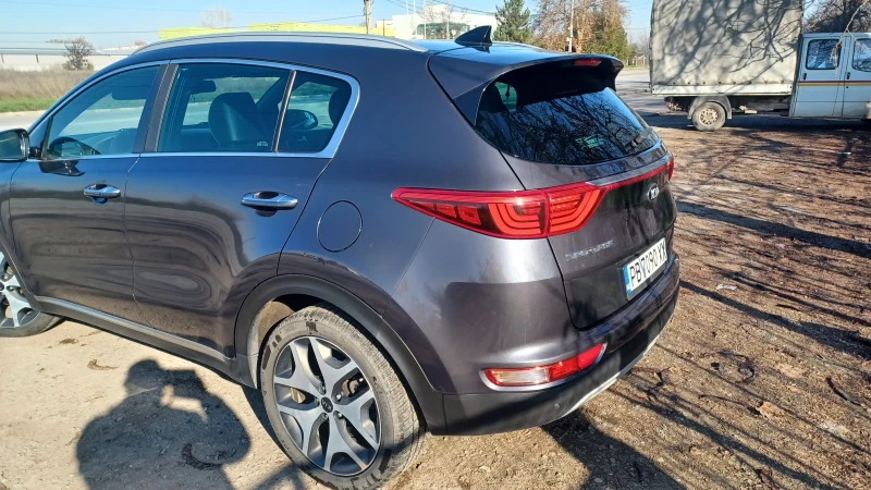 Kia Sportage, снимка 3 - Автомобили и джипове - 52864124
