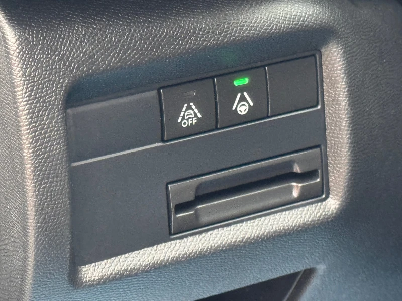 Citroen C5 Aircross SHINE 1.6PureTech 181КС. АВТОМАТИК ДИСТРОНИК НАВИ, снимка 8 - Автомобили и джипове - 53222864