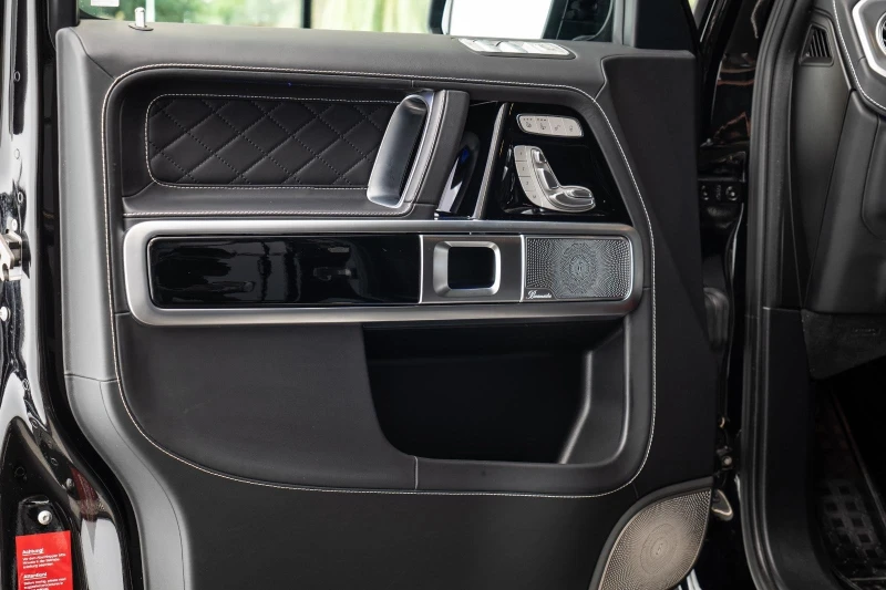 Mercedes-Benz G 63 AMG /4MATIC/DESIGNO/SUPERIOR/BURM/360/EXCLUSIV/NIGHT/, снимка 6 - Автомобили и джипове - 53257048