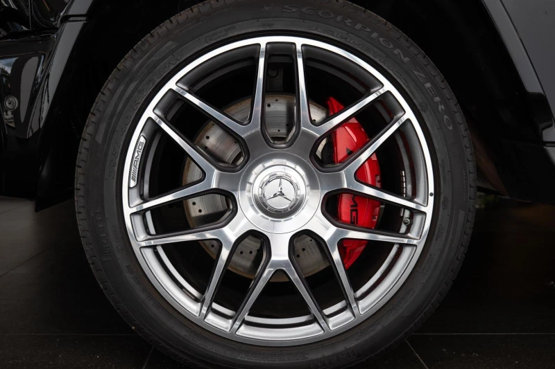 Mercedes-Benz G 63 AMG /4MATIC/DESIGNO/SUPERIOR/BURM/360/EXCLUSIV/NIGHT/, снимка 5 - Автомобили и джипове - 53257048