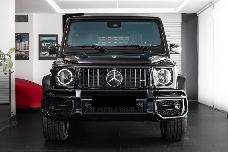 Mercedes-Benz G 63 AMG /4MATIC/DESIGNO/SUPERIOR/BURM/360/EXCLUSIV/NIGHT/, снимка 2 - Автомобили и джипове - 53257048